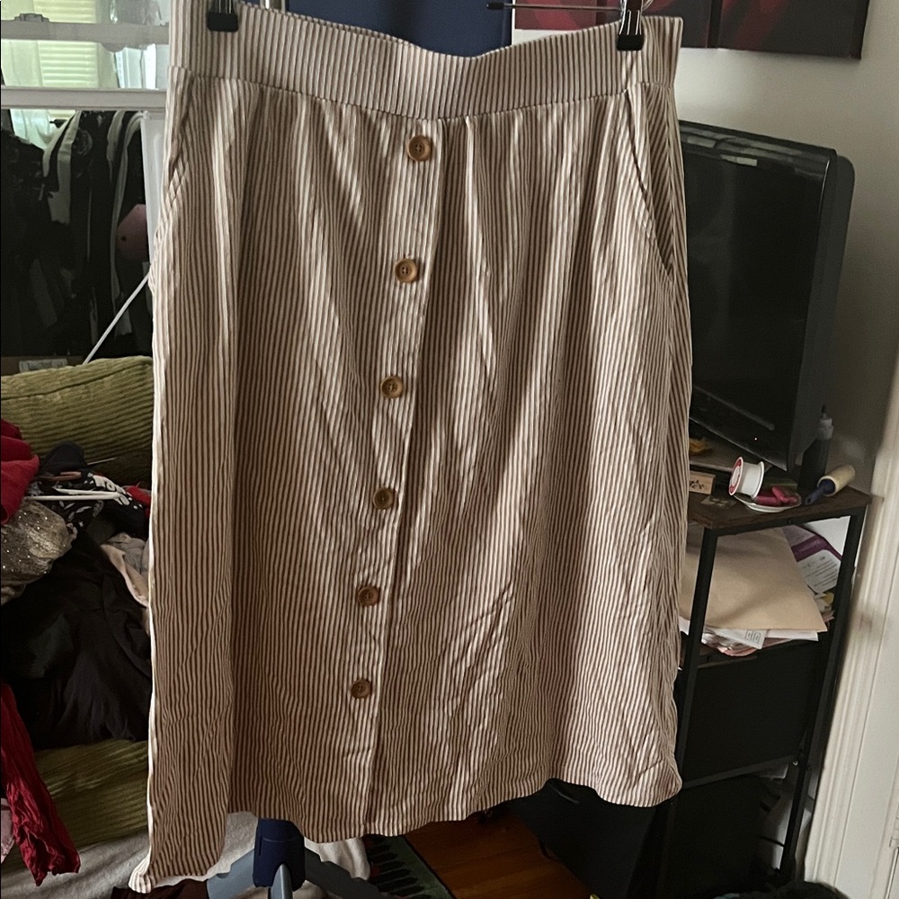 Elegant Beige Striped A-Line Skirt